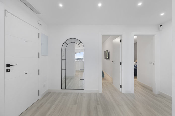 Image No.20-3 Bed Property for sale