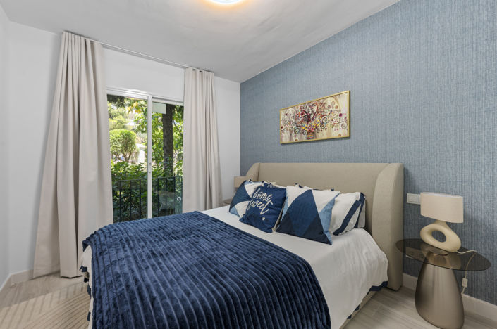Image No.24-3 Bed Property for sale