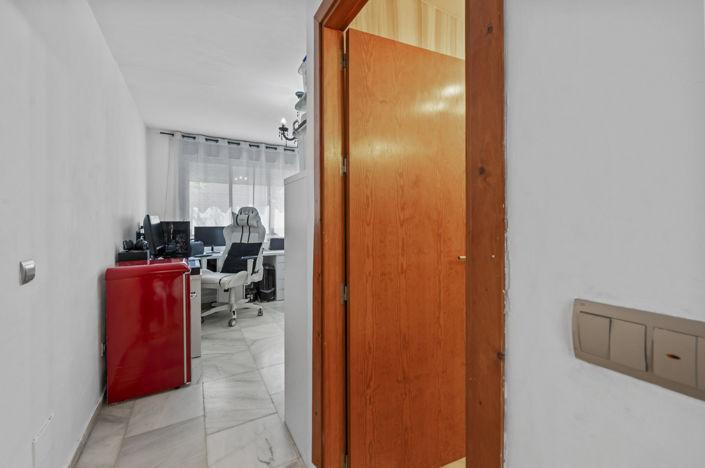 Image No.29-3 Bed House for sale