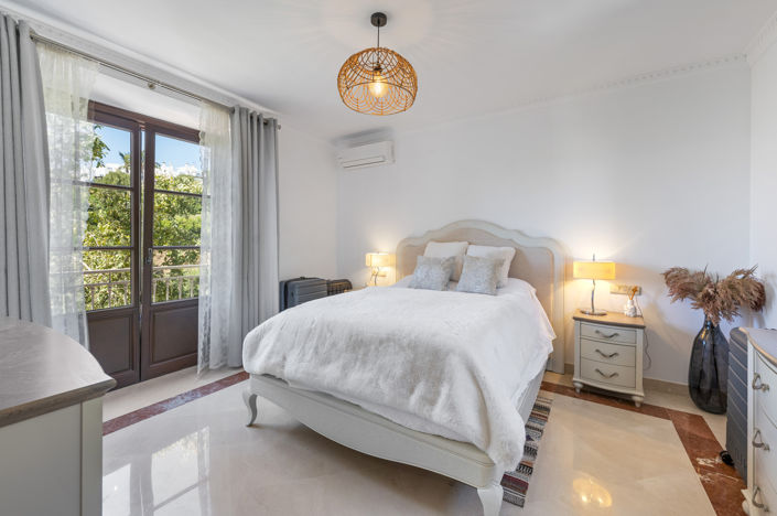 Image No.18-4 Bed Villa for sale