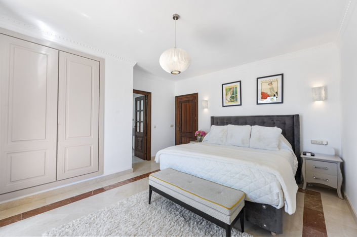 Image No.20-4 Bed Villa for sale