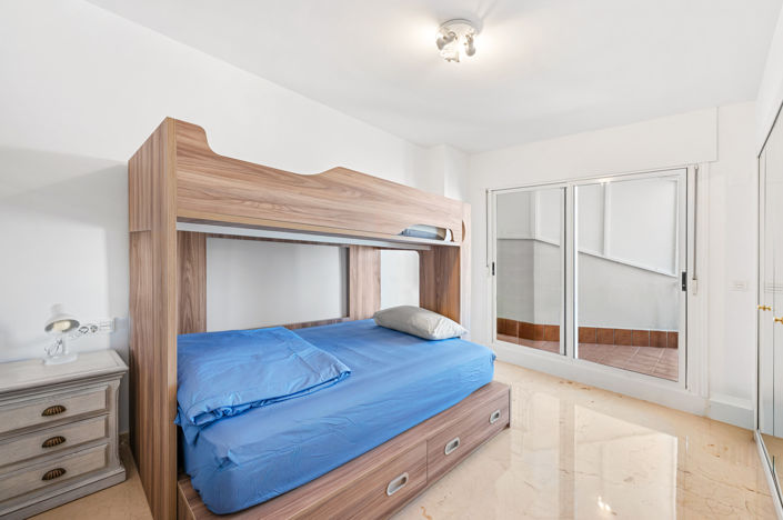 Image No.23-4 Bed Property for sale