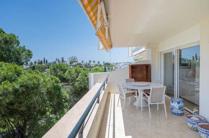 Image No.24-4 Bed Property for sale