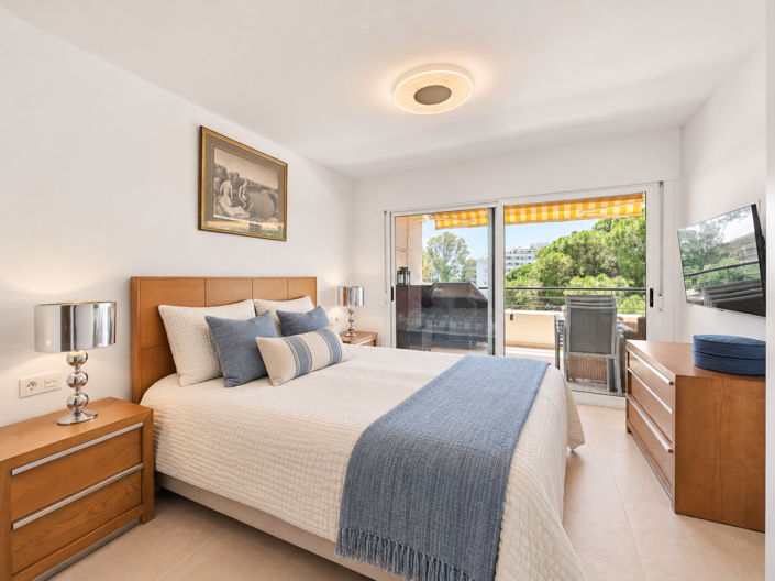 Image No.8-4 Bed Property for sale