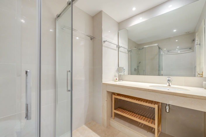 Image No.23-3 Bed Property for sale