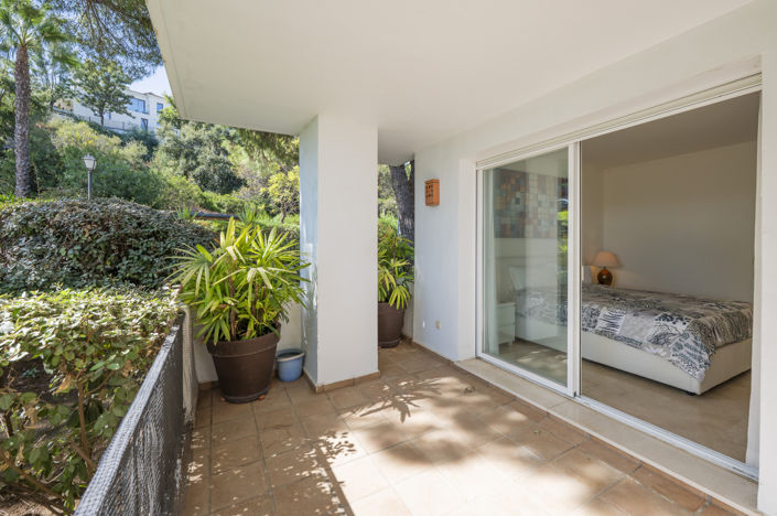 Image No.28-3 Bed Property for sale