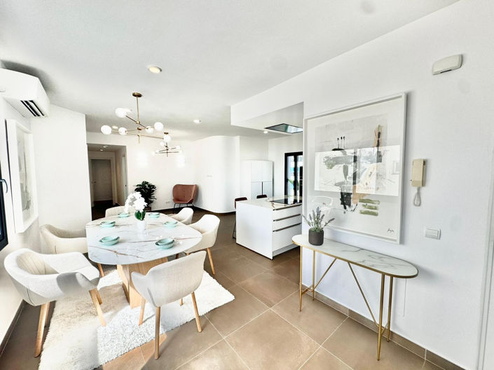 Image No.18-3 Bed Apartment for sale