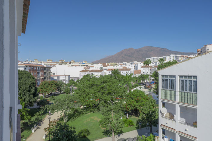 Image No.14-6 Bed Apartment for sale