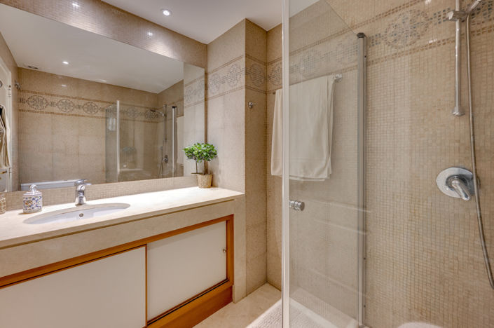 Image No.23-3 Bed Apartment for sale