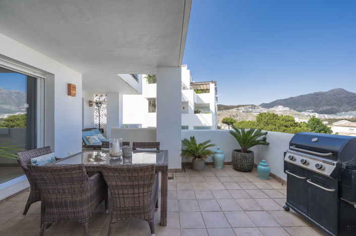 Image No.24-3 Bed Apartment for sale