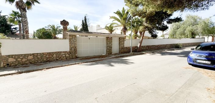 Image No.1-Villa de 7 chambres à vendre à Orihuela Costa
