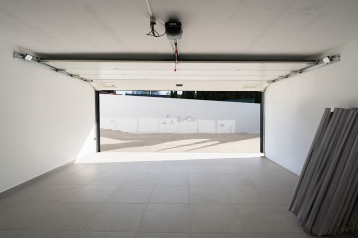 Image No.26-4 Bed Villa for sale