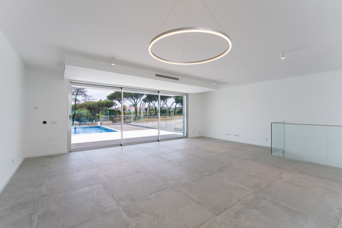 Image No.23-3 Bed Townhouse for sale