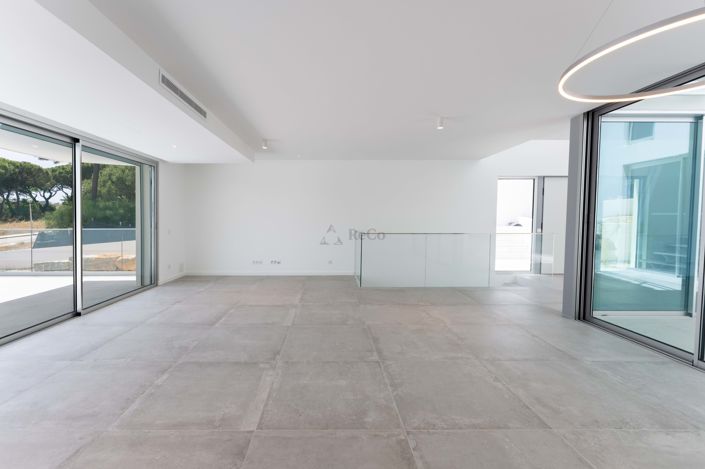 Image No.24-3 Bed Townhouse for sale