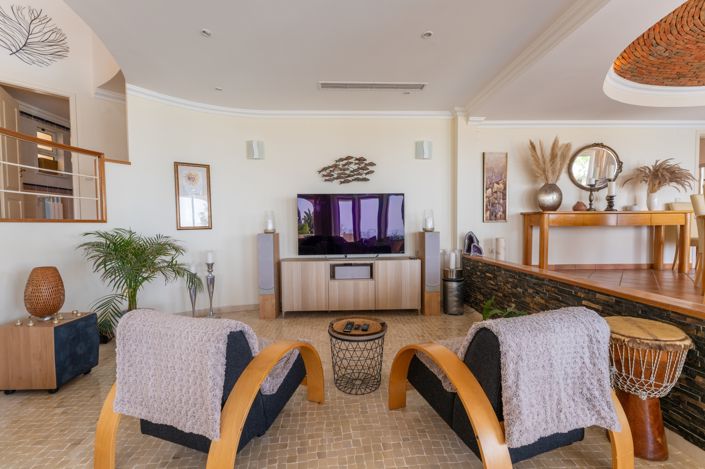 Image No.10-4 Bed Villa for sale