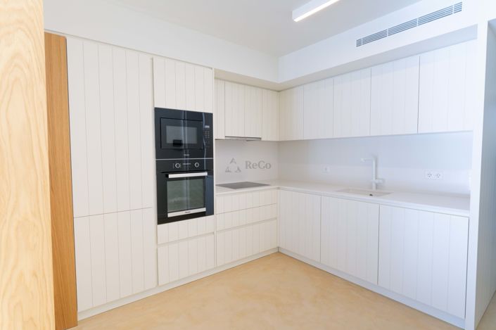 Image No.10-4 Bed Villa for sale