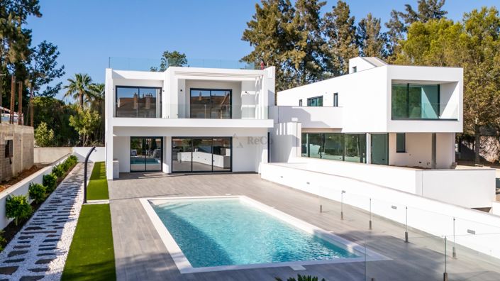 Image No.2-3 Bed Villa for sale