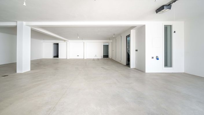 Image No.22-3 Bed Villa for sale