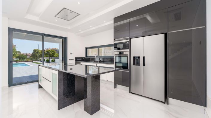 Image No.3-3 Bed Villa for sale