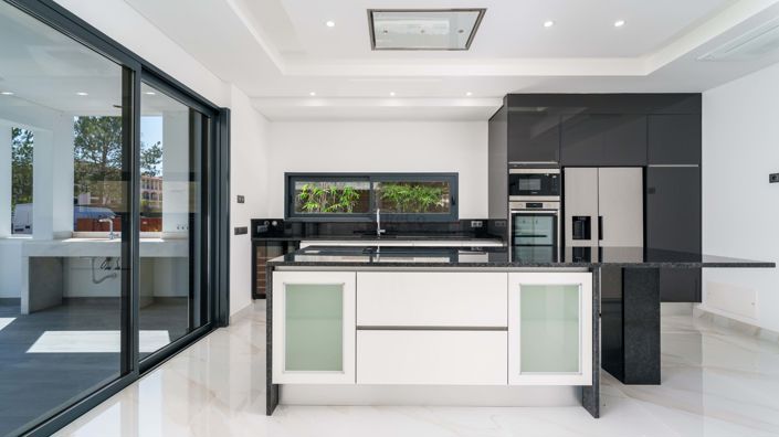 Image No.4-3 Bed Villa for sale