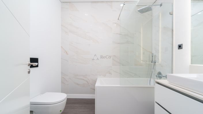 Image No.9-3 Bed Villa for sale