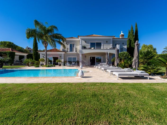 Image No.1-6 Bed House for sale