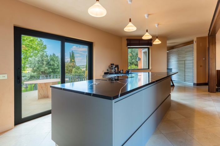 Image No.8-5 Bed Villa for sale