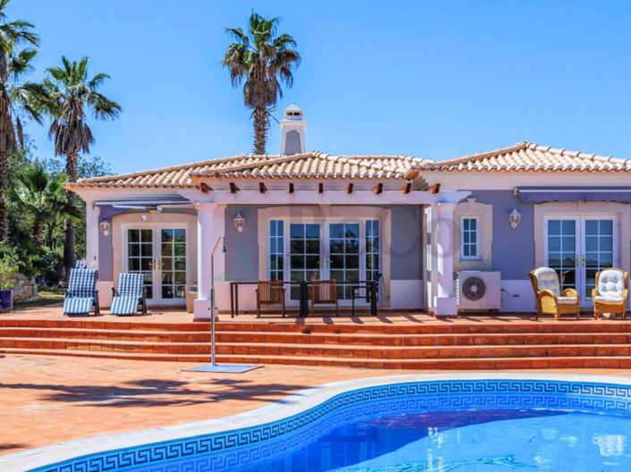 Image No.1-4 Bed House for sale