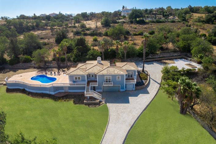 Image No.1-4 Bed Villa for sale