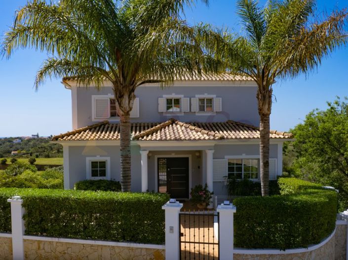 Image No.1-5 Bed House for sale