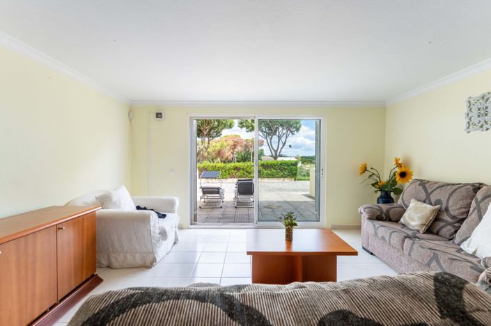 Image No.19-4 Bed Townhouse for sale