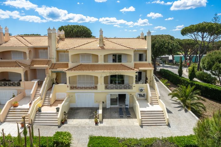 Image No.1-4 Bed Townhouse for sale