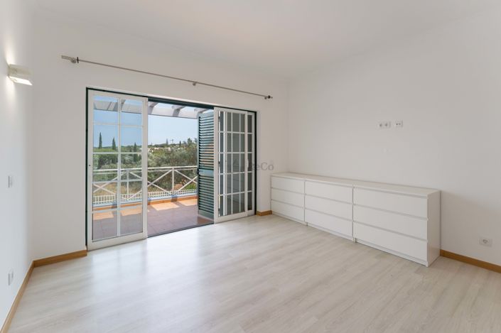 Image No.6-Maison de ville de 4 chambres à vendre à Vilamoura