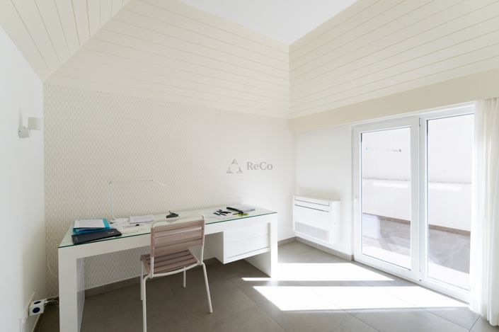 Image No.17-5 Bed Villa for sale