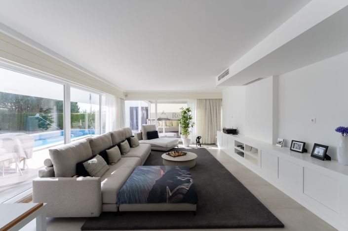 Image No.15-5 Bed Villa for sale