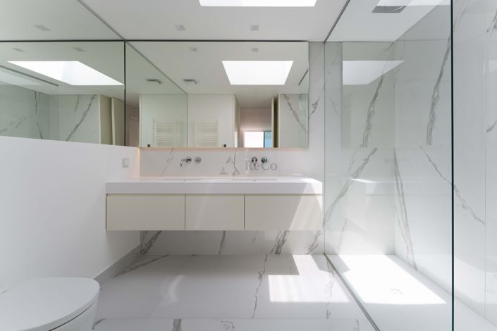 Image No.29-5 Bed Villa for sale