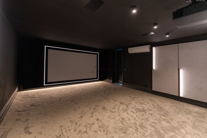 Image No.46-5 Bed Villa for sale