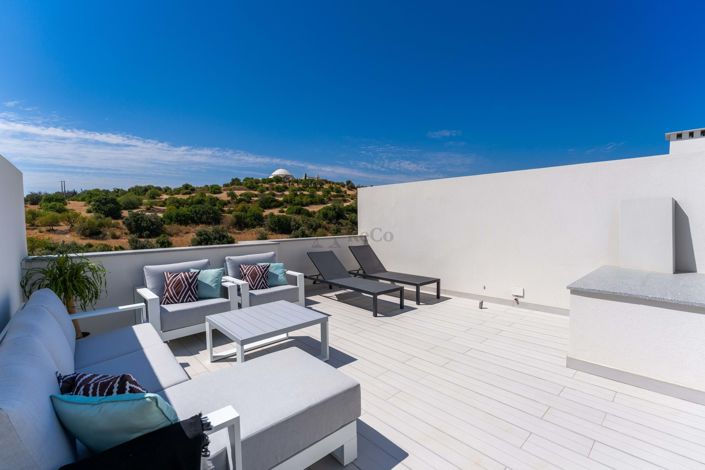 Image No.35-3 Bed Property for sale