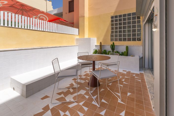 Image No.22-2 Bed Apartment for sale