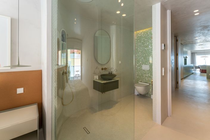 Image No.29-2 Bed Apartment for sale