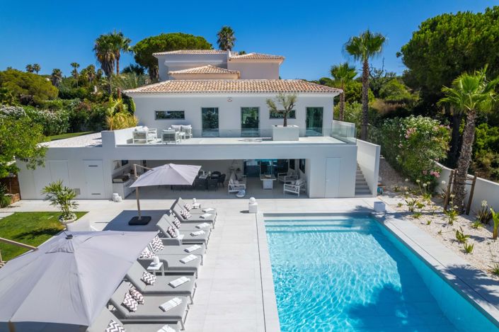 Loule, Villa