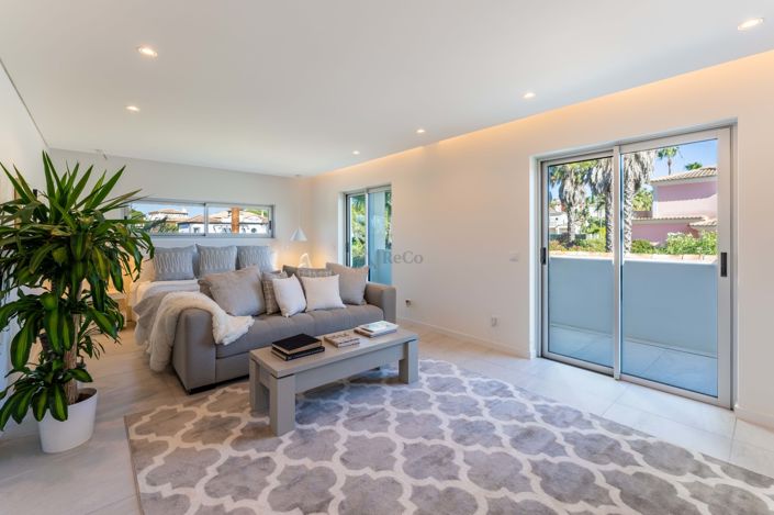 Image No.27-5 Bed Villa for sale