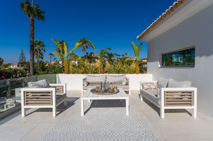 Image No.61-5 Bed Villa for sale