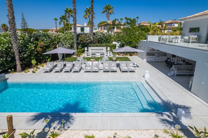 Image No.65-5 Bed Villa for sale