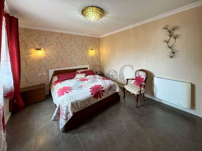 Image No.11-4 Bed Villa for sale