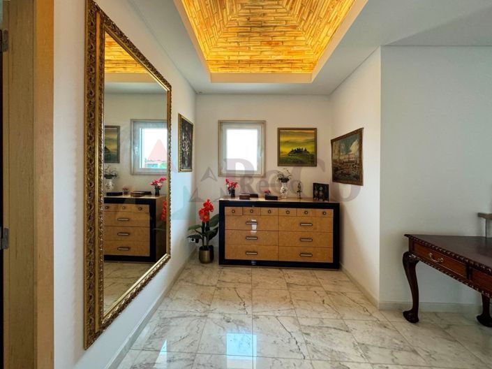 Image No.22-4 Bed Villa for sale