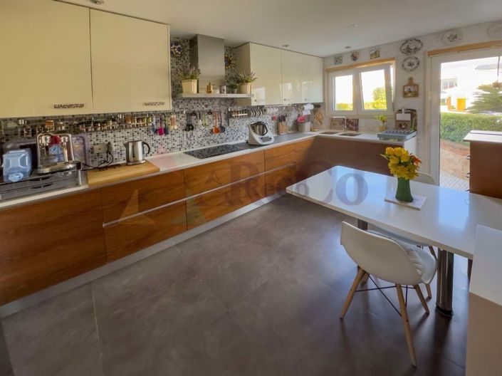 Image No.5-4 Bed Villa for sale