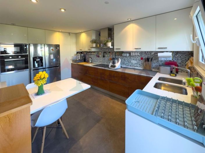 Image No.7-4 Bed Villa for sale