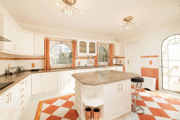 Image No.15-4 Bed Villa for sale