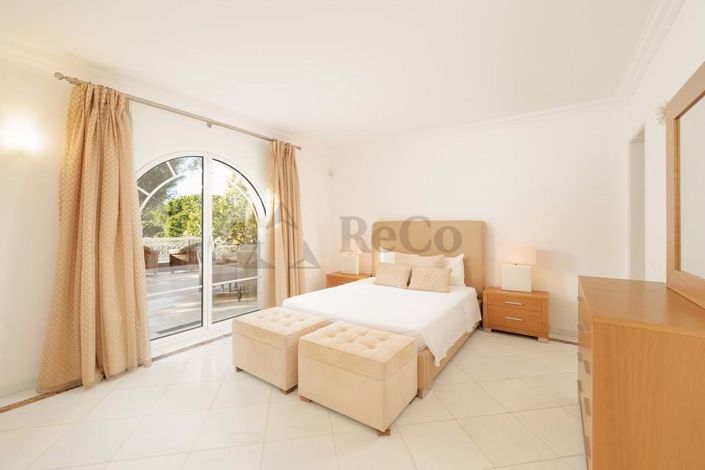 Image No.22-4 Bed Villa for sale